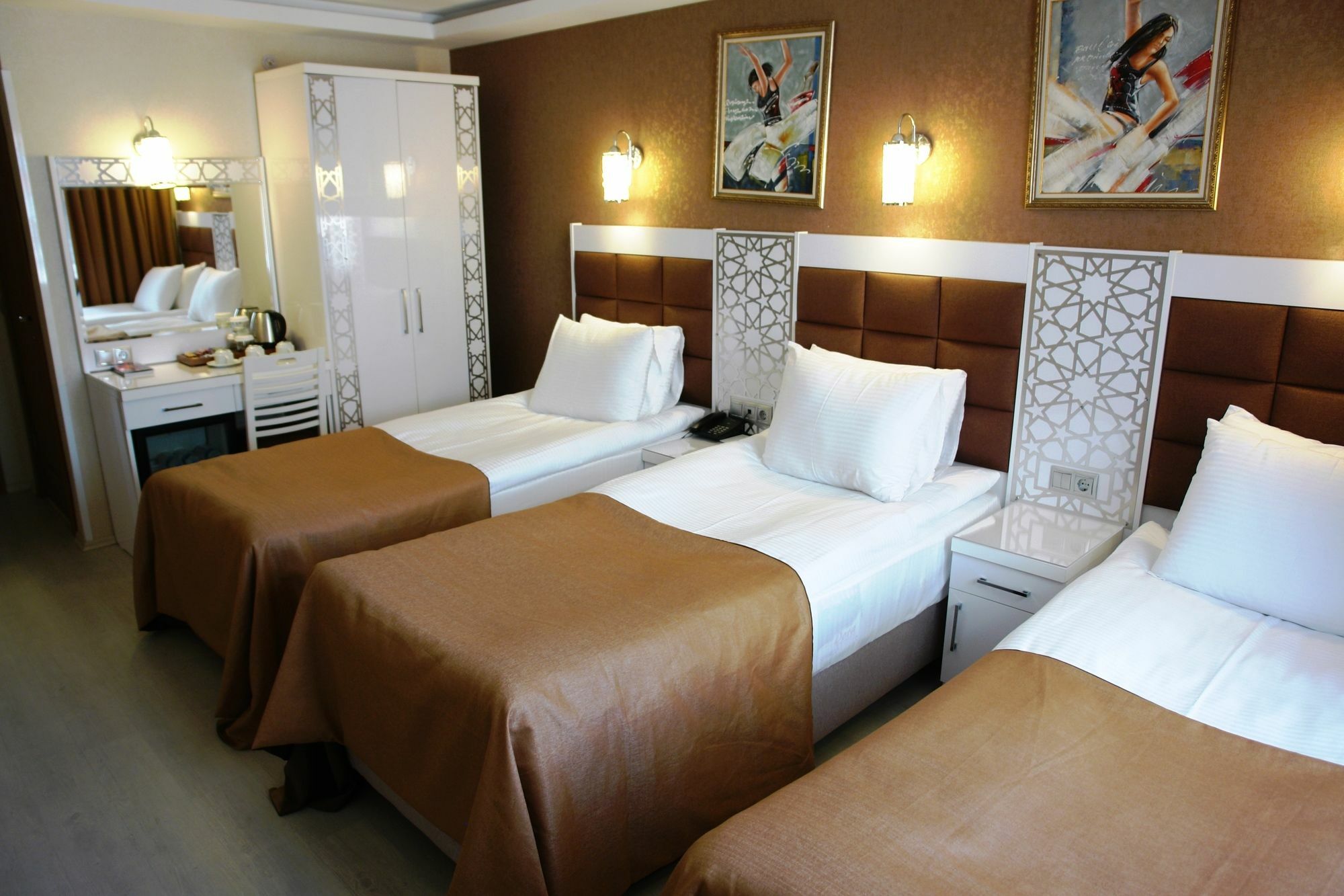 Istanbul River Hotel Bagian luar foto